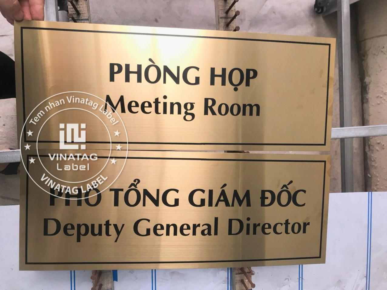 Bảng hiệu công ty & biển số nhà inox, đồng, nhôm – Vinatag