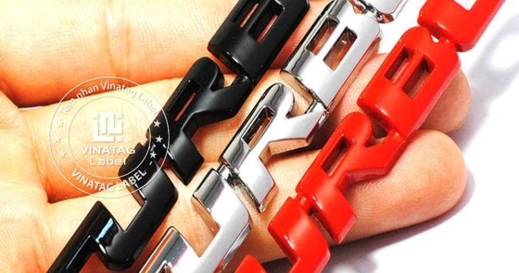 Các loại tem nhựa phổ biến và ưu điểm nổi bật
