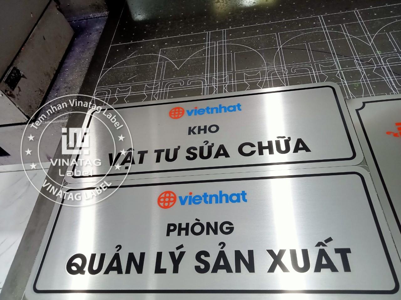 Bảng hiệu công ty & biển số nhà inox, đồng, nhôm – Vinatag