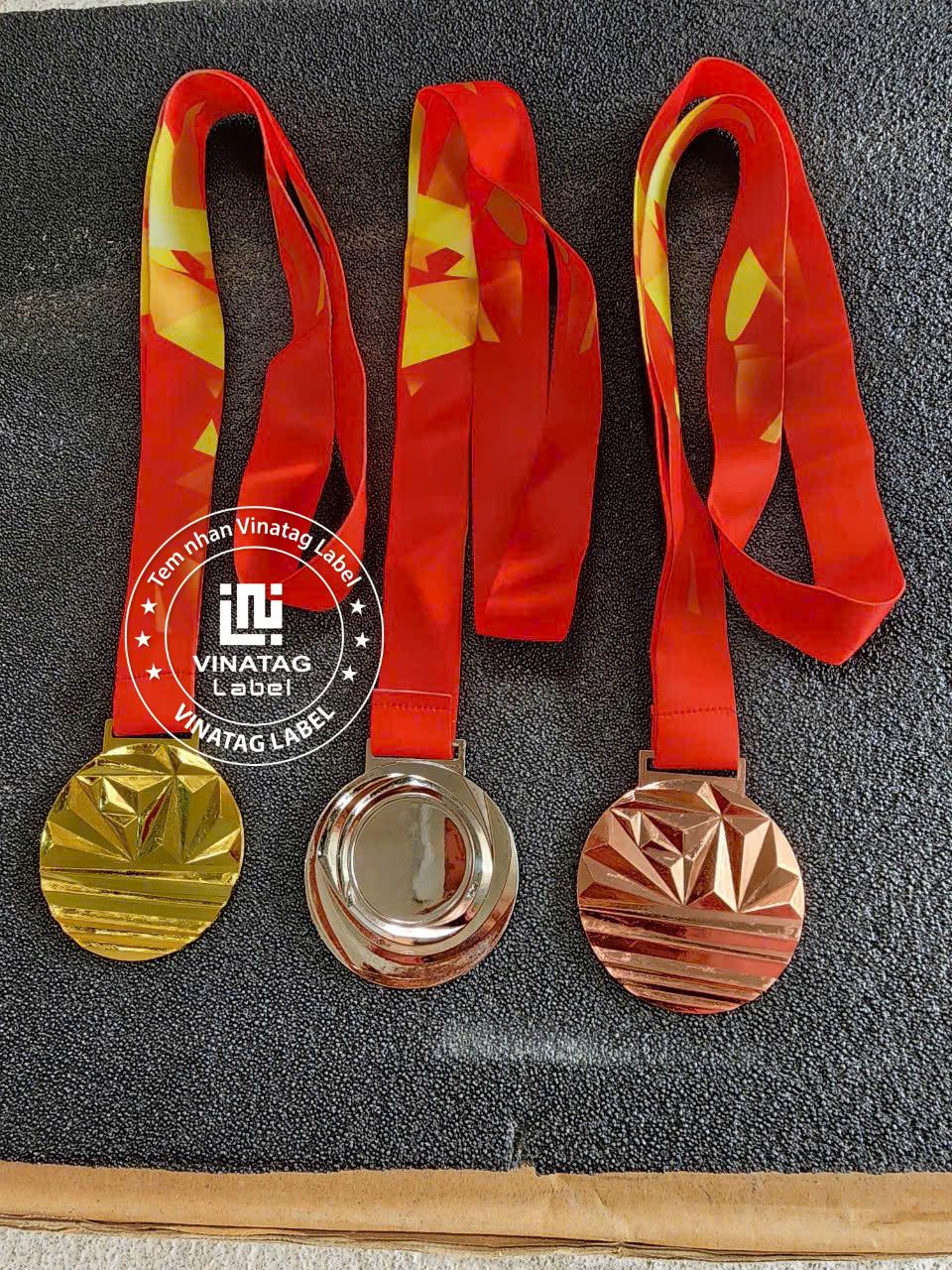 Tam quan trong cua huy chuong