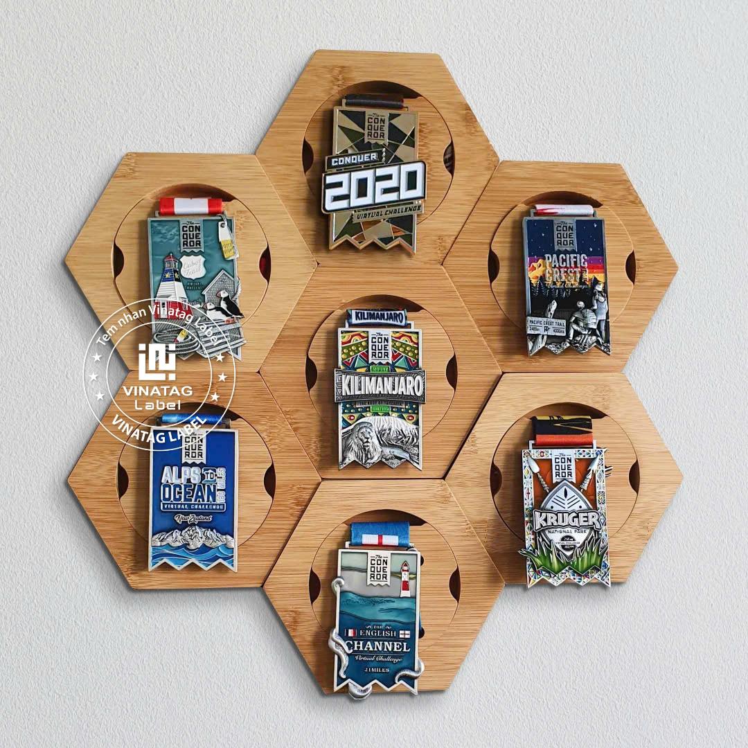 Bao quan huy chuong kim loai. Bao quan huy chuong kim loai