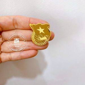 Huy Hiệu Cài Áo Cao Cấp Giúp Nâng Tầm Hình Ảnh Thương Hiệu | Vinatag