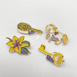 Huy Hiệu Kim Loại Khắc Tên Cá Nhân, Chức Danh | Vinatag