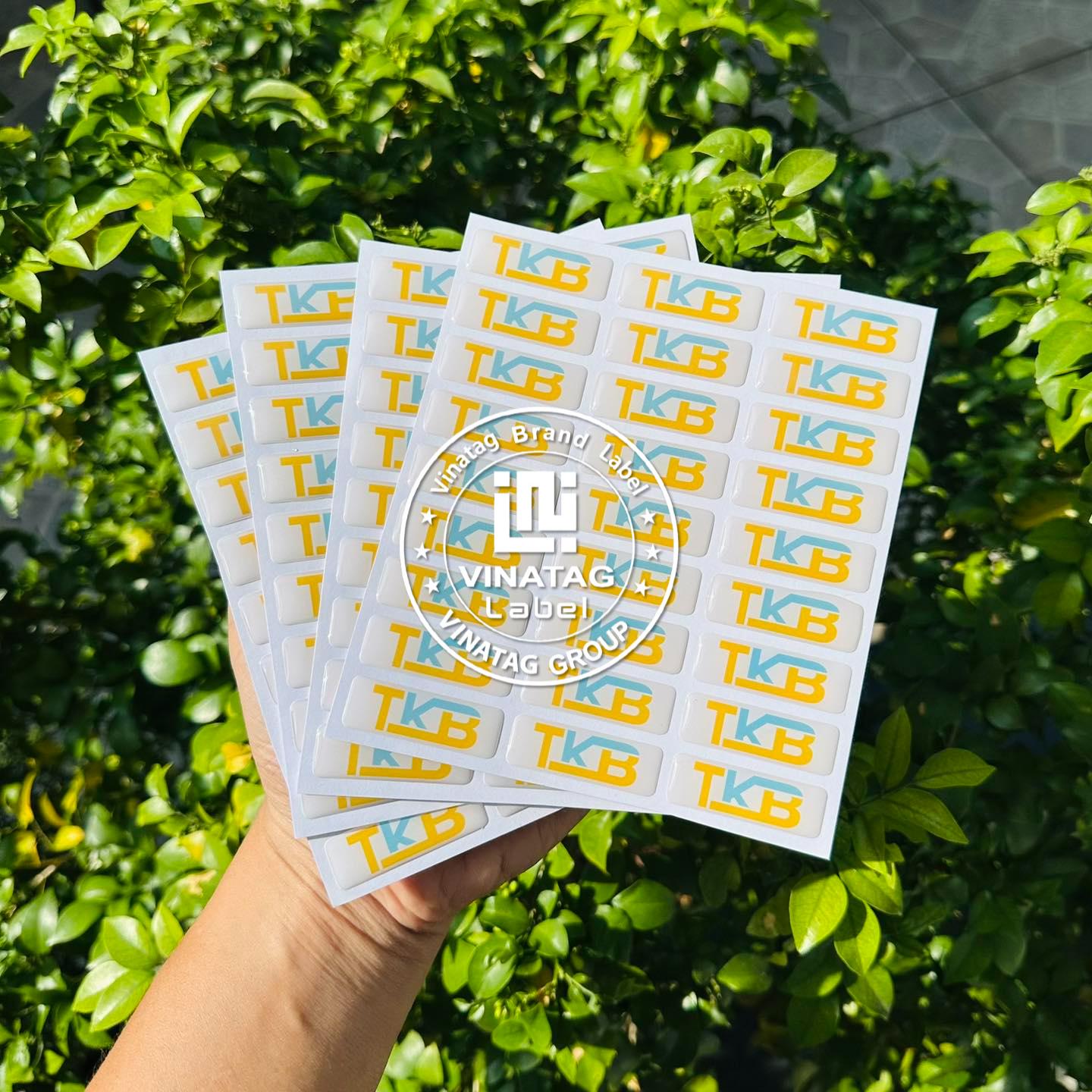 tem epoxy logo loa - Tem epoxy logo đỏ đen phủ nổi | Vinatag